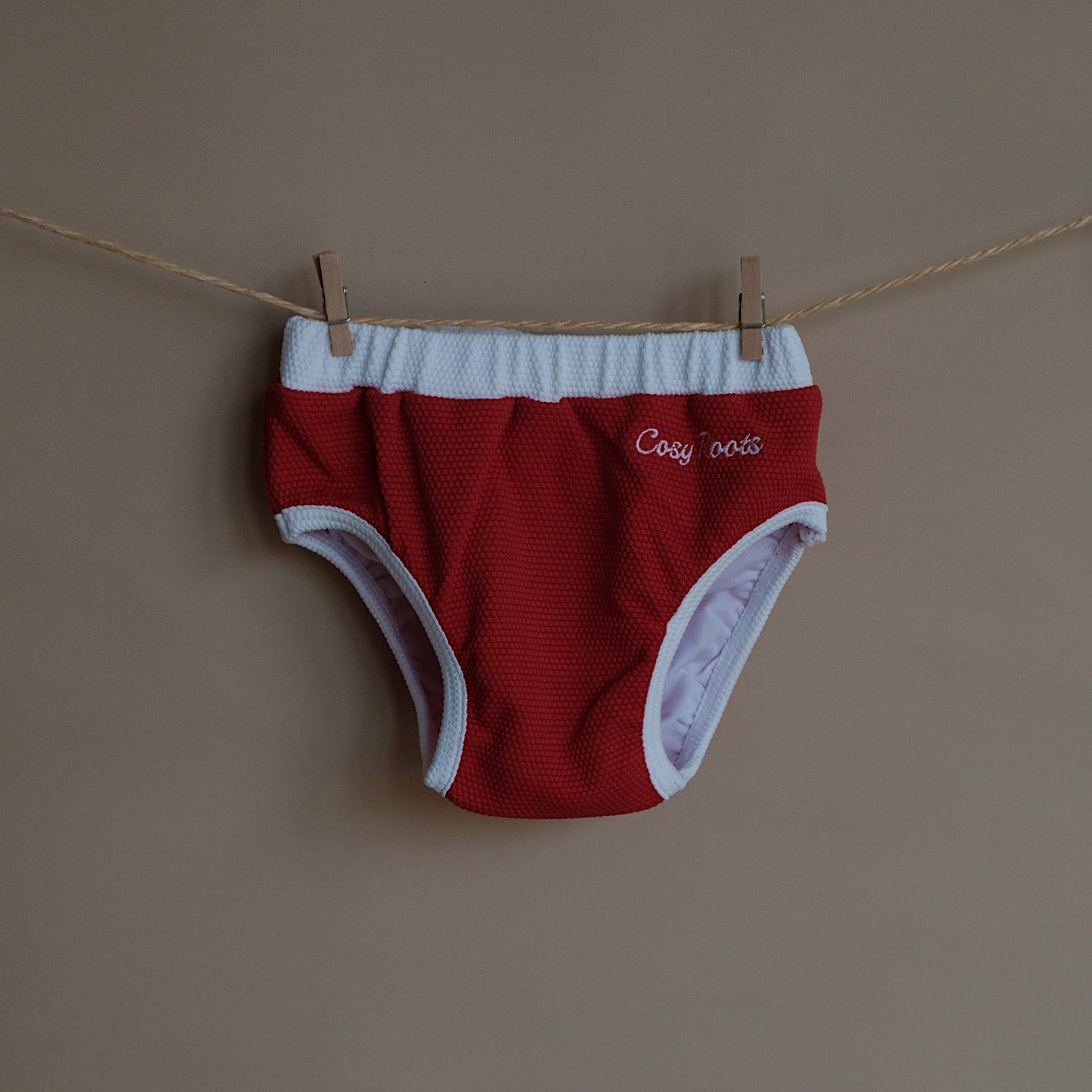 Sustainable Swimming Trunk - Red